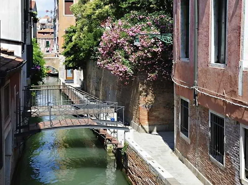 D.O Glam Residence Apartment Veneza 0*,  Itália